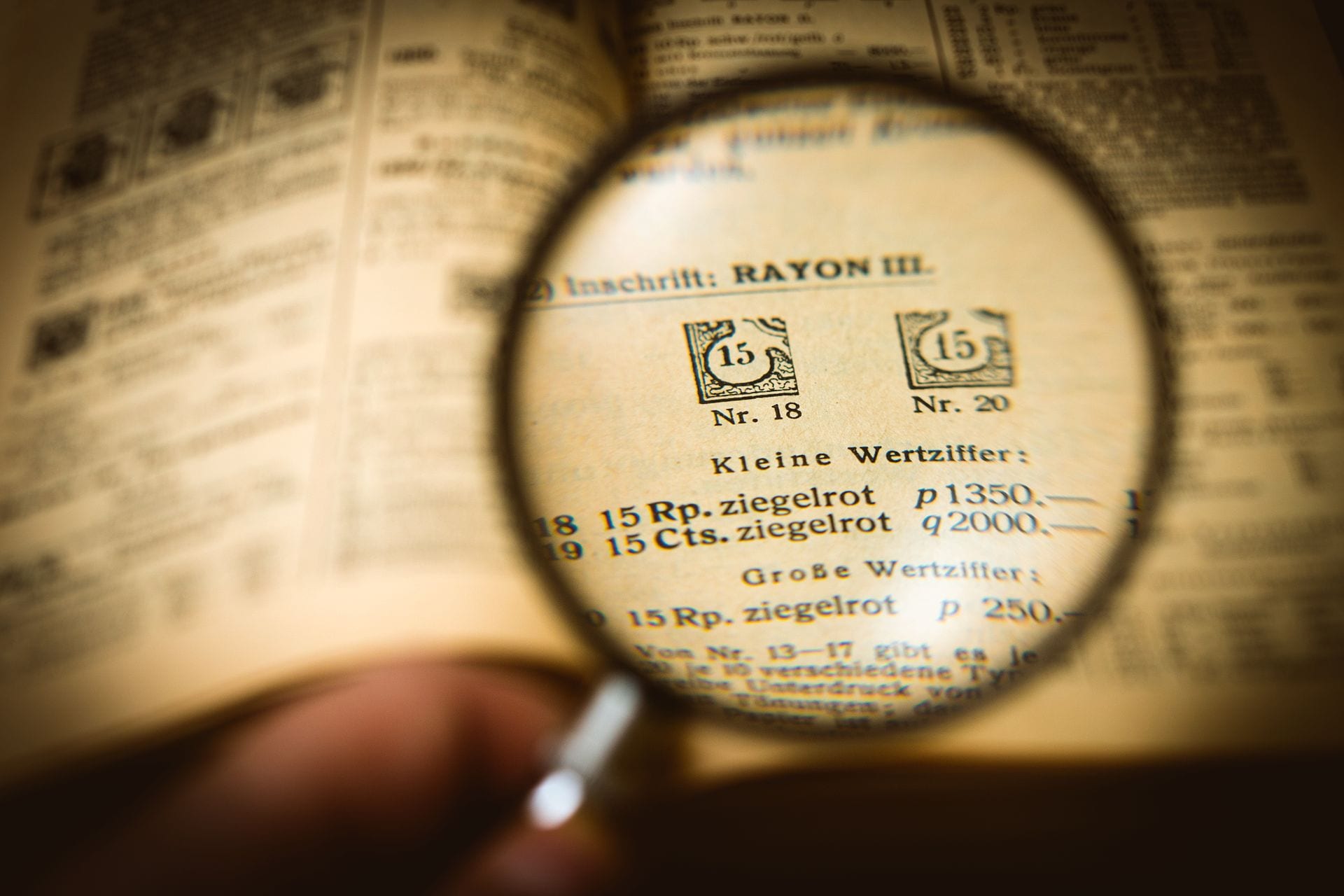 Etiqueta transparente sobre vidro, onde o consumidor traça a linha nos anúncios com IA