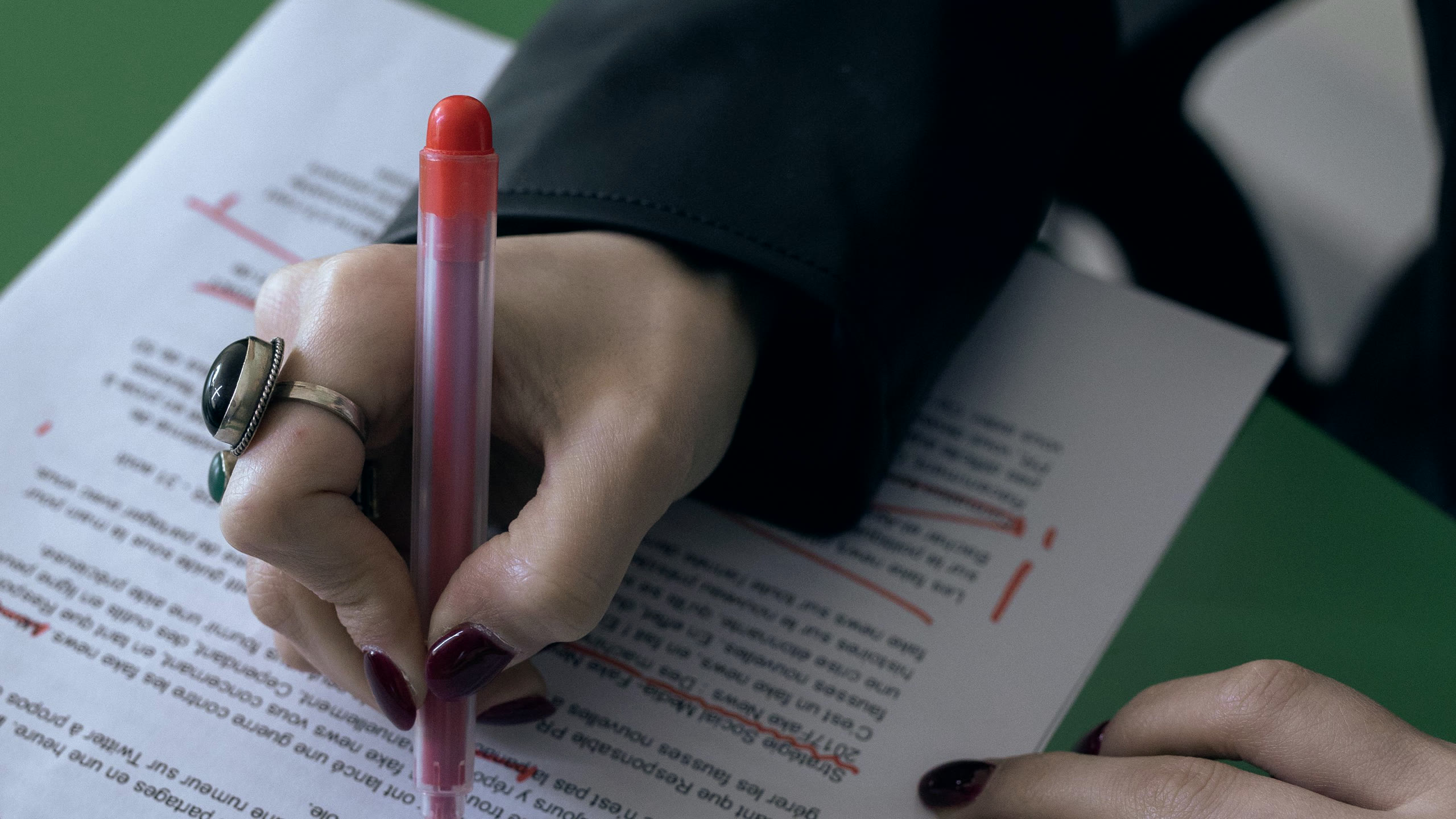 SEO com IA: o que o Google e os estudos mostram sobre conteúdo feito com IA